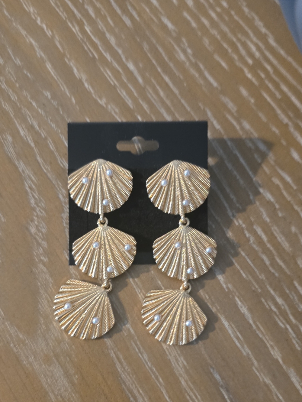 Boutique Gold Shell Drop Earrings with Pearl Accents